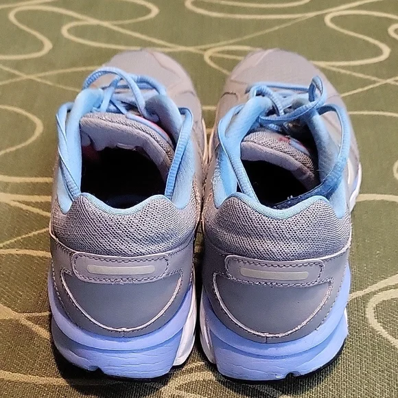 Nike Women's Athletic Shoes in Gray and Blue - Picture 3 of 8